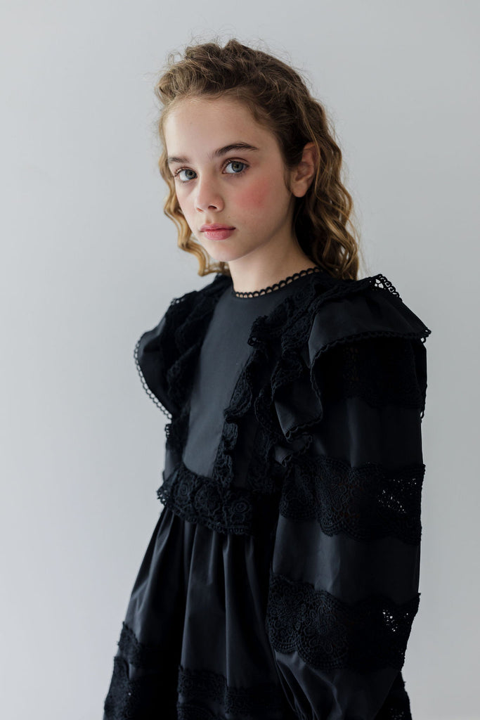 PETITE AMALIE "Fantasque"  Poplin Lace Ruffle Dress