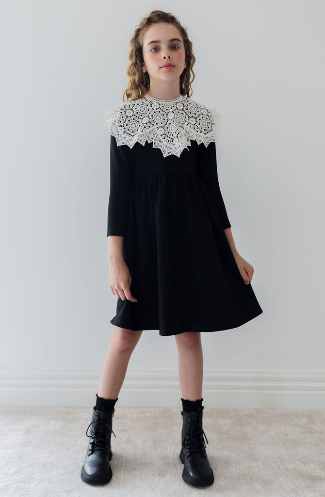 PETITE AMALIE "Fantasque"  Double Knit Dress With Crochet Collar