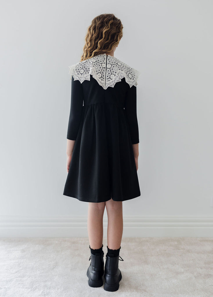 PETITE AMALIE "Fantasque"  Double Knit Dress With Crochet Collar