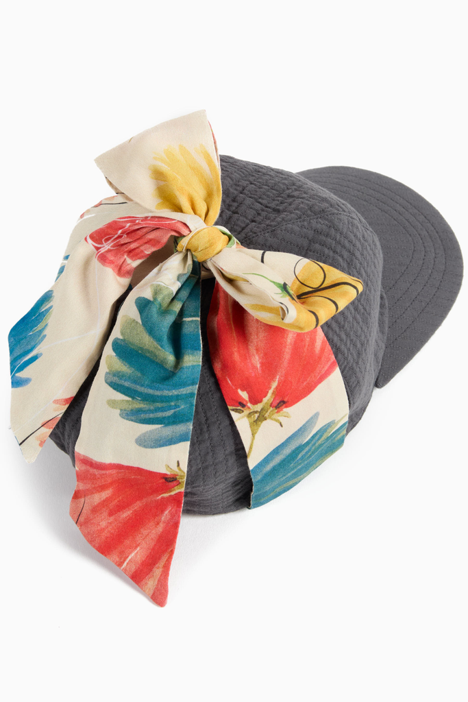 WOLF AND RITA 'The Invisible Magic Club' IVONE GRAPHITE CAP with BOW