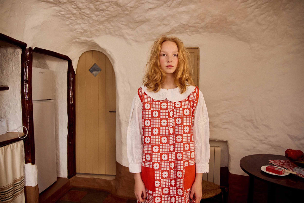 FISH & KIDS FALL 2026 RED FLOWERS PINAFORE RETRO DRESS