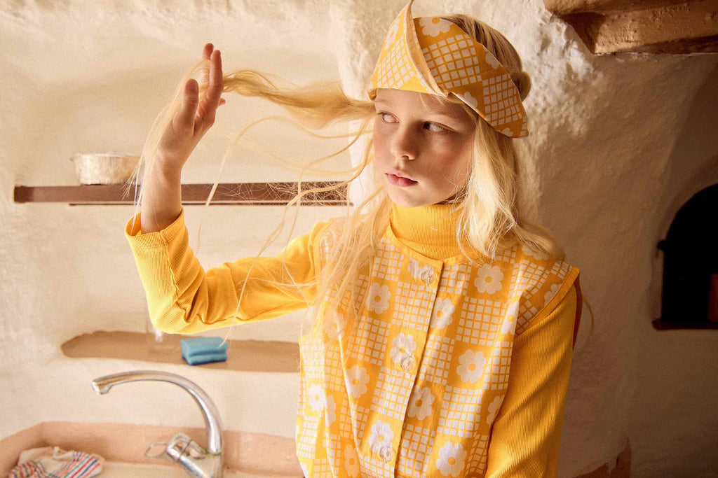 FISH & KIDS FALL 2026 ORANGE FLOWERS PINAFORE RETRO DRESS
