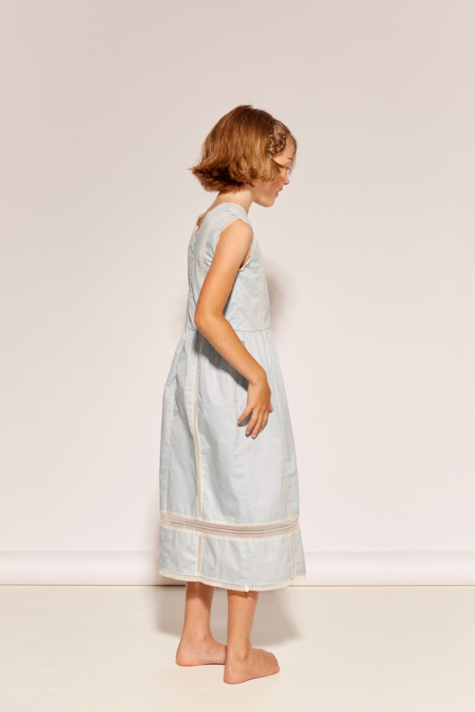 THE MIDDLE DAUGHTER SS26 "AN ENGLISH COMPLEXION" SERENITY Dress in Fountain Blue