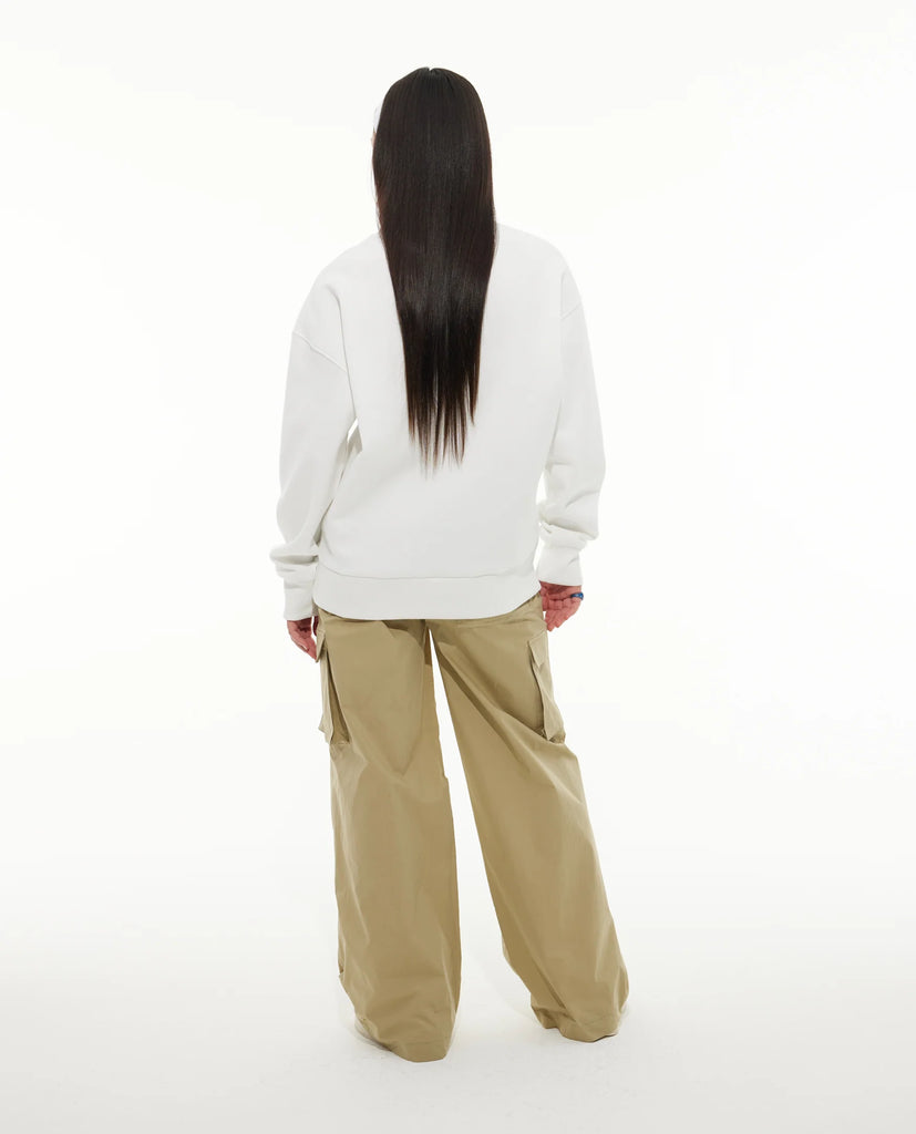 Favorite White Hoodie: Sweats All Week/End - Chiara  Cute sweatpants  outfit, White hoodie outfit, Sweats outfit