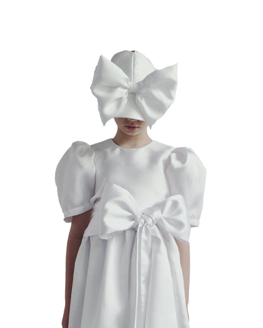 CAROLINE BOSMANS "Miss(ed) Universe" Glossy Bow Bag in White